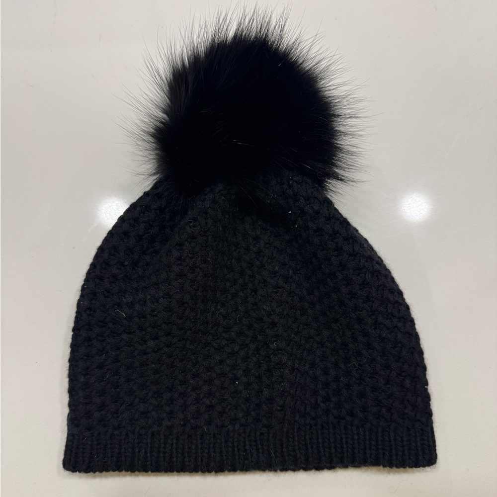 Inverni Cashmere Beanie with PomPom